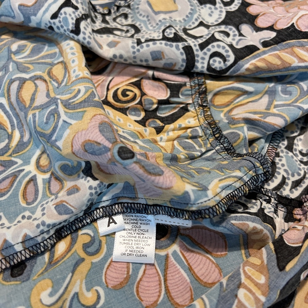 Women’s Loft Summer Dress - Picture 6 of 9